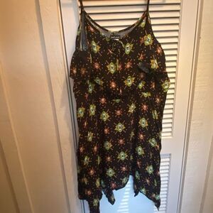WET Seal plus black mosaic print shark bite dress